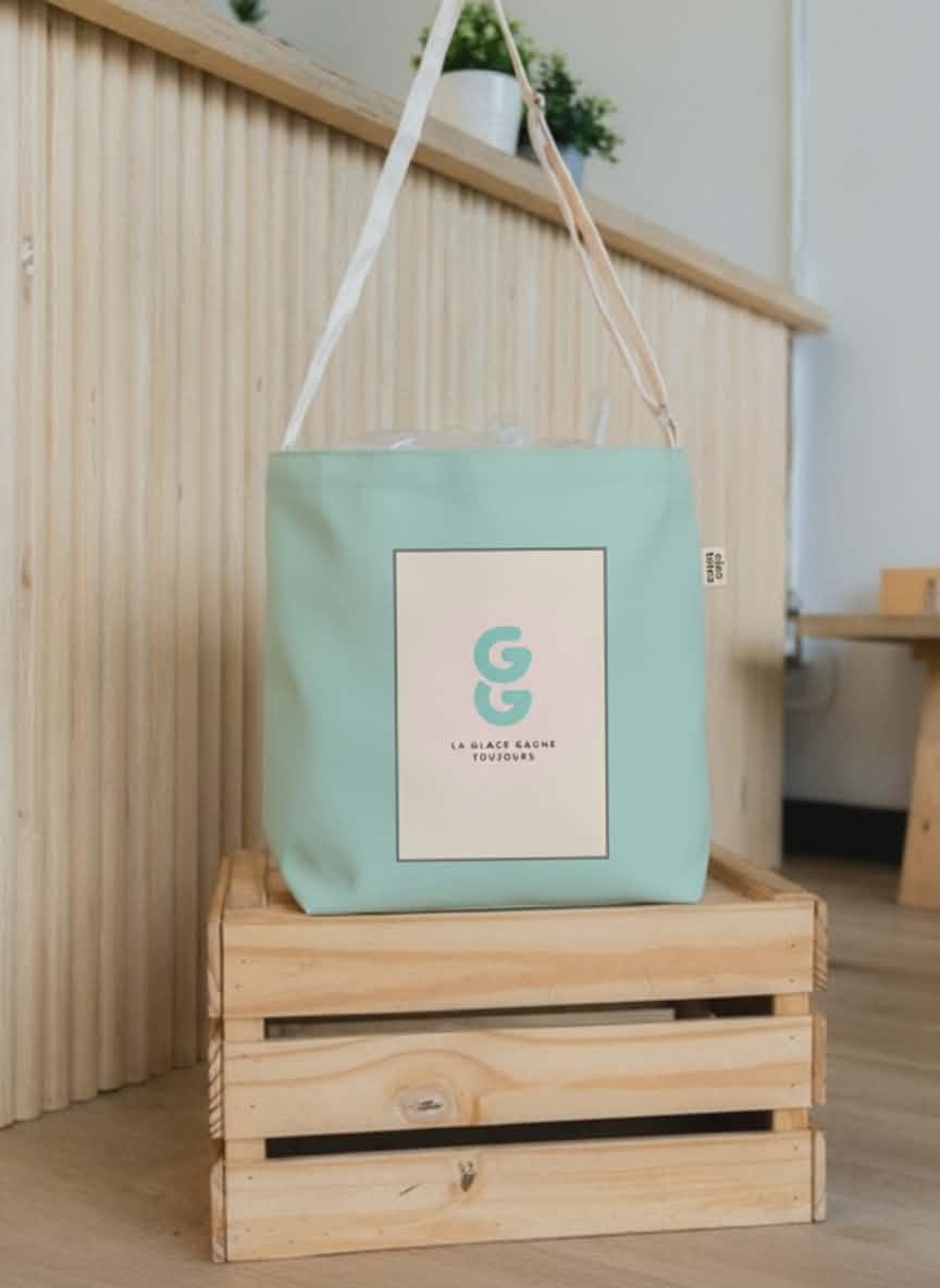 Fourre-tout officiel Gaga Glaces fait à Montréal